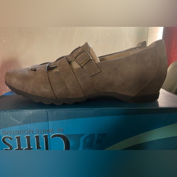 Cliffs Shoes - Picture 3 of 4